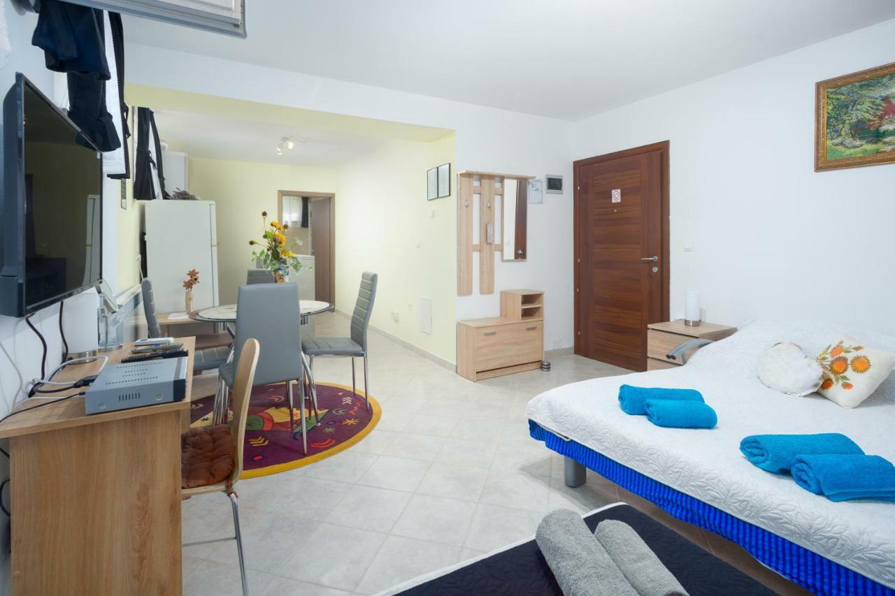 Apartment Zlatko Rovinj Extérieur photo